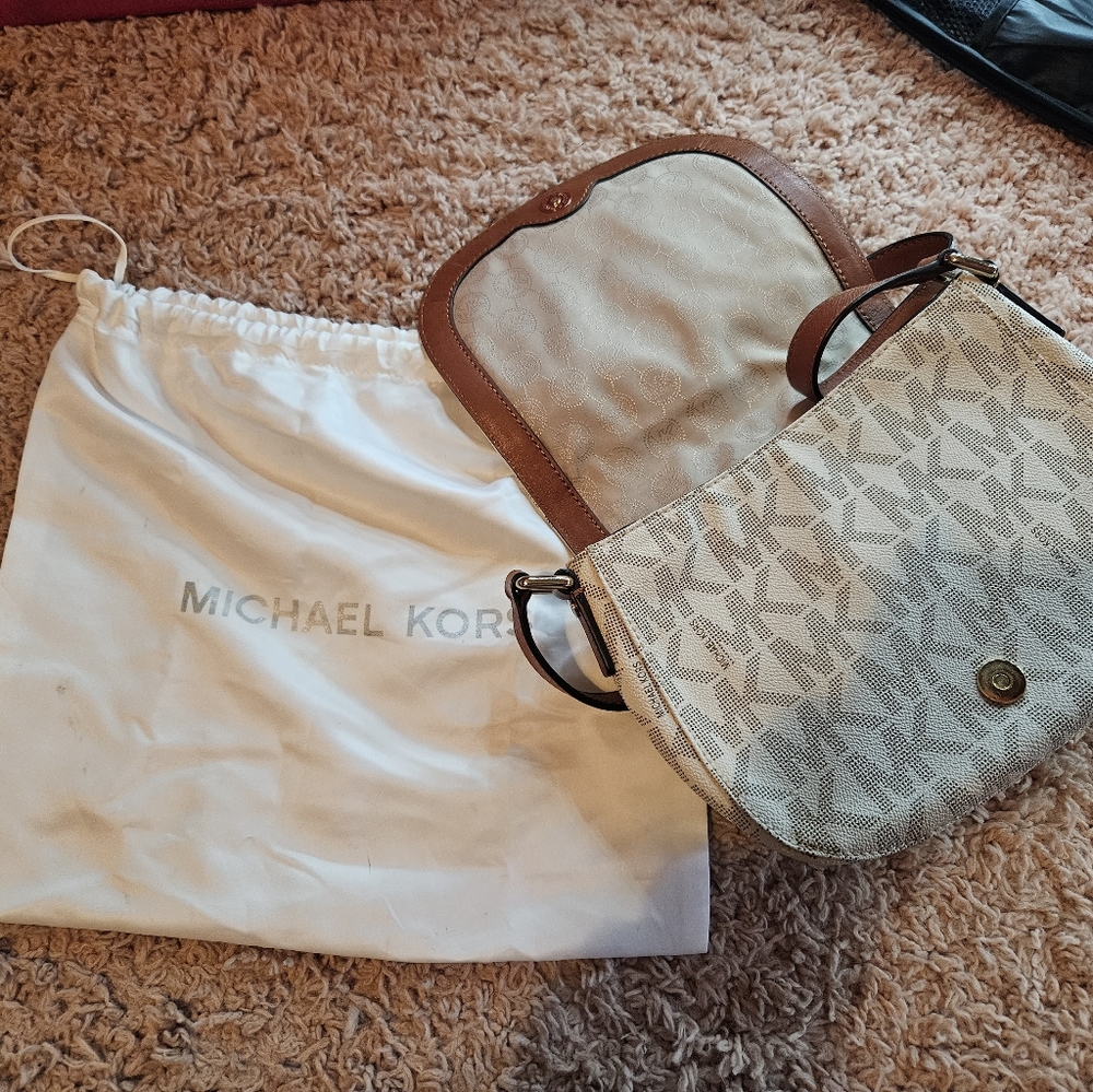 Michael Kors purse